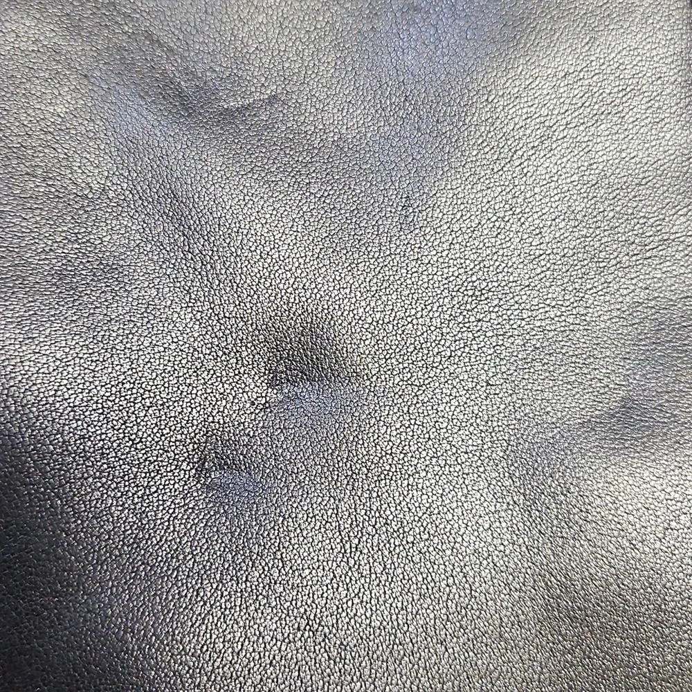 TUMI Leather Passport Case And Wallet - Picture 8 of 9